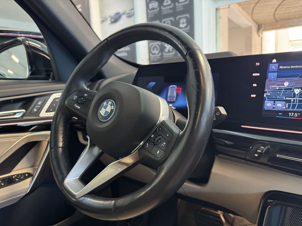 BMW iX1 usata a Messina (15)
