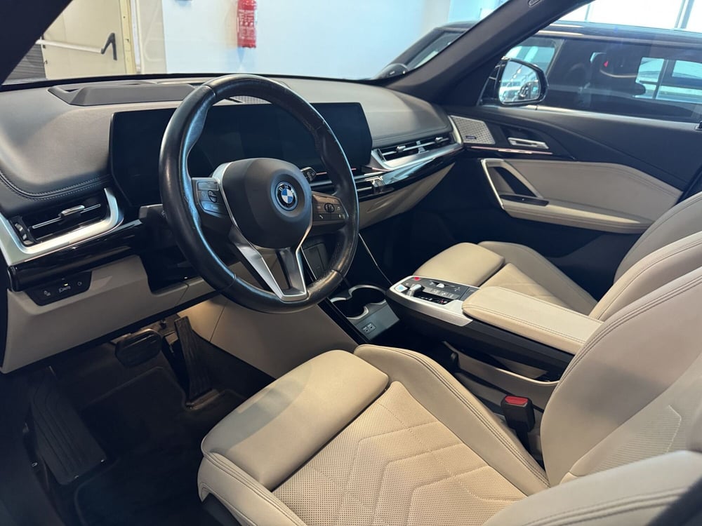 BMW iX1 usata a Messina (7)