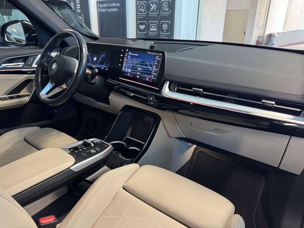 BMW iX1 usata a Messina (9)