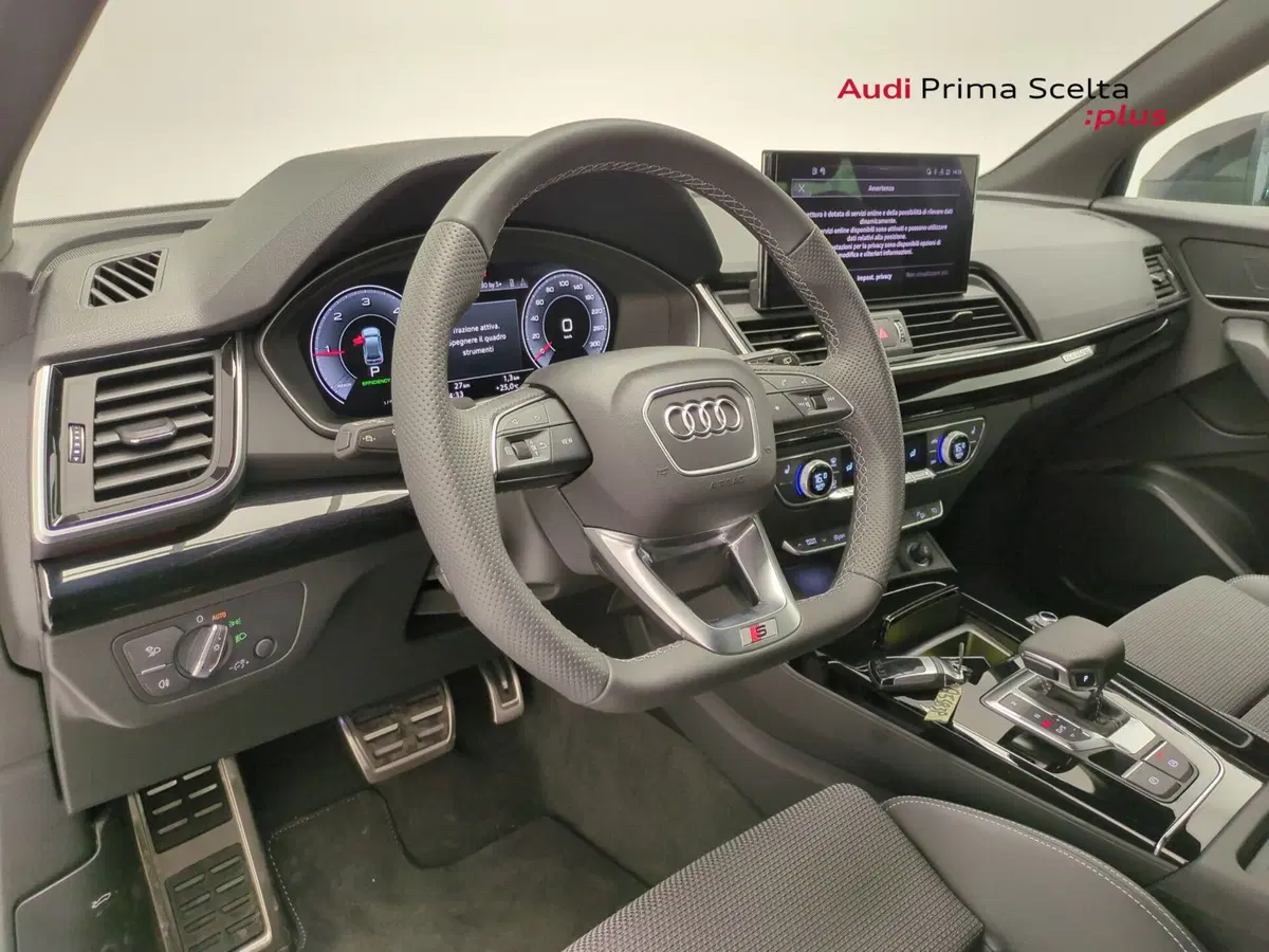 Audi Q5 Sportback nuova a Avellino (14)