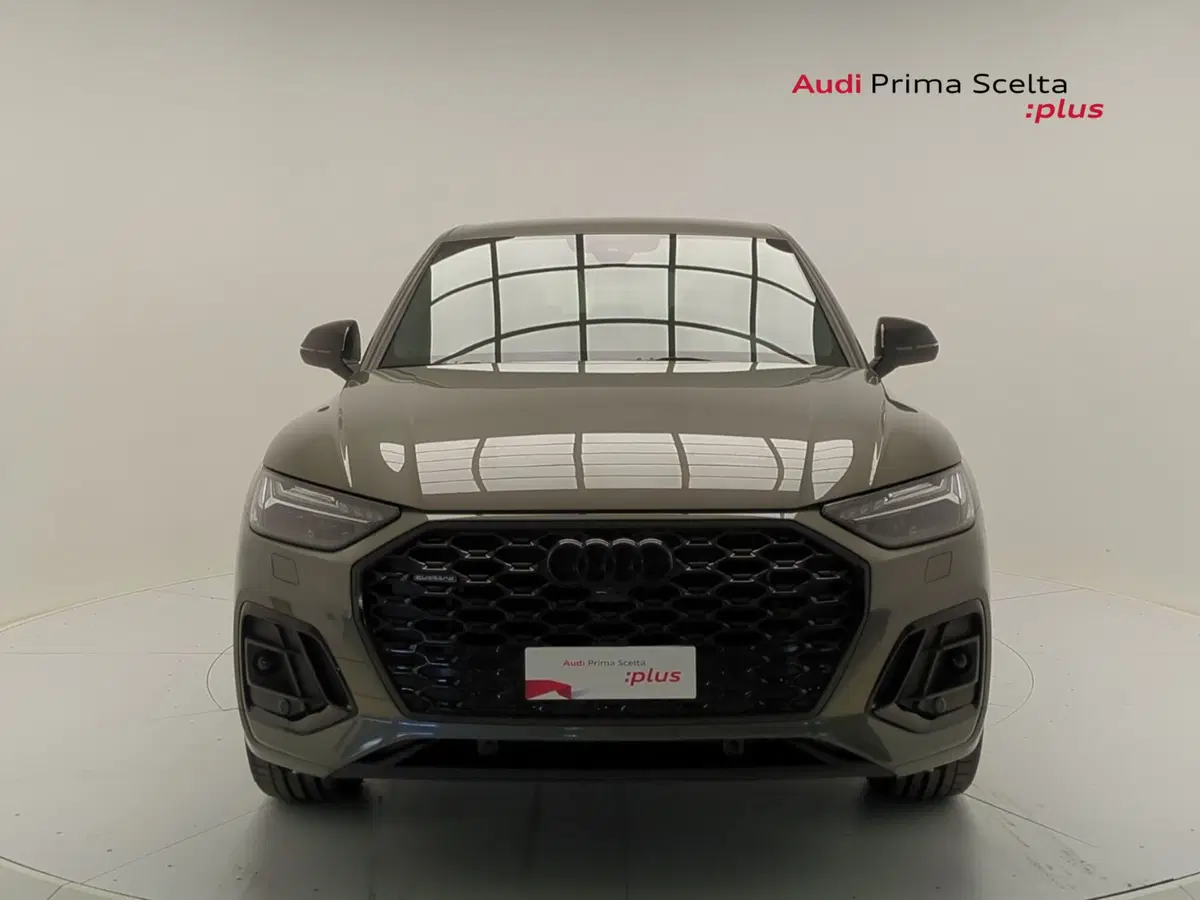 Audi Q5 Sportback nuova a Avellino (2)