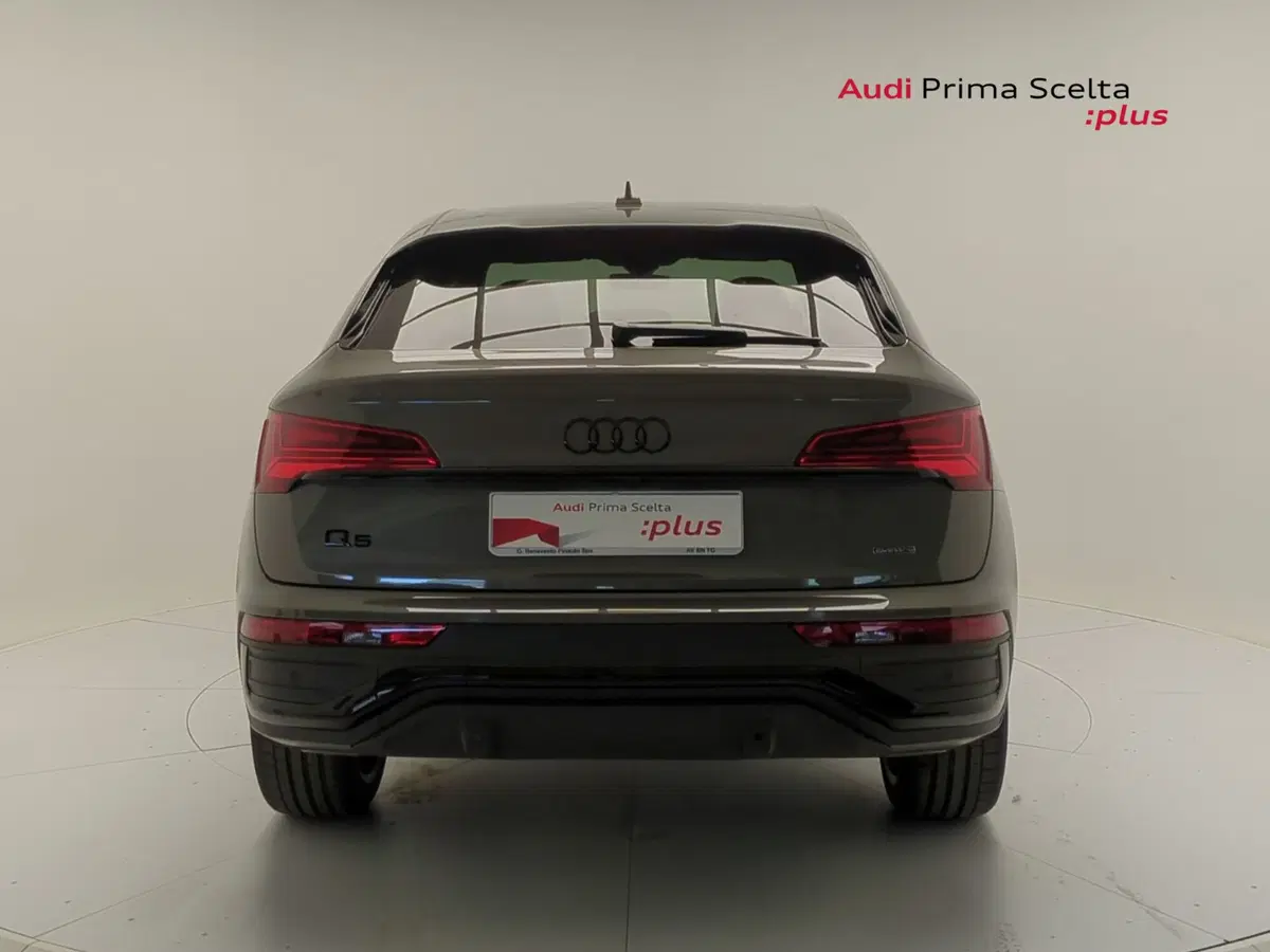 Audi Q5 Sportback nuova a Avellino (6)