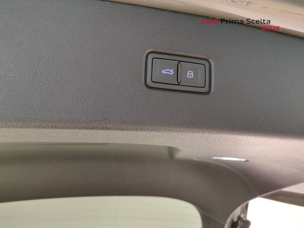 Audi Q5 Sportback nuova a Avellino (9)