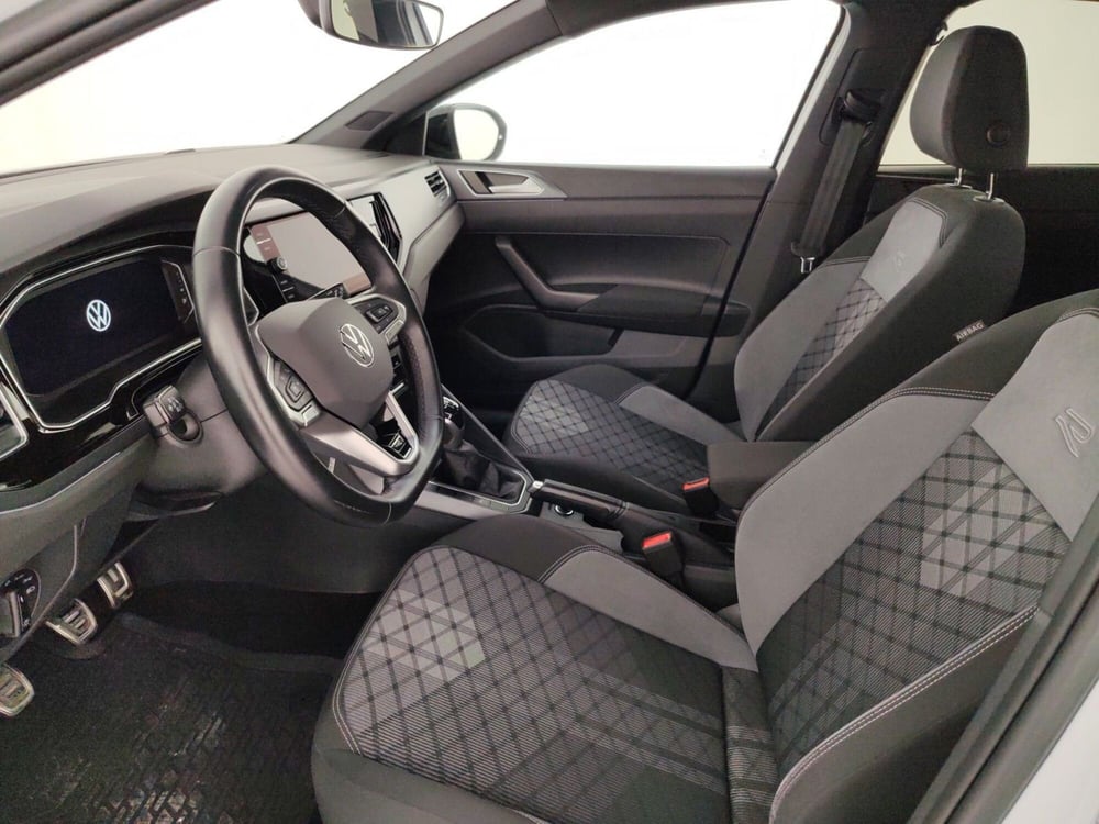 Volkswagen Taigo usata a Massa-Carrara (7)
