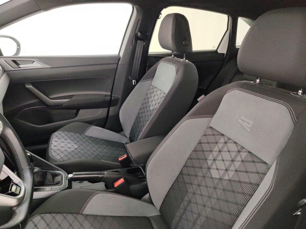 Volkswagen Taigo usata a Massa-Carrara (9)