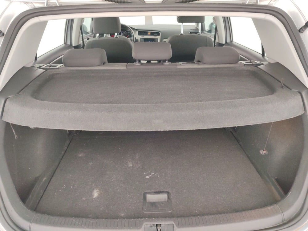 Volkswagen Golf usata a Massa-Carrara (16)