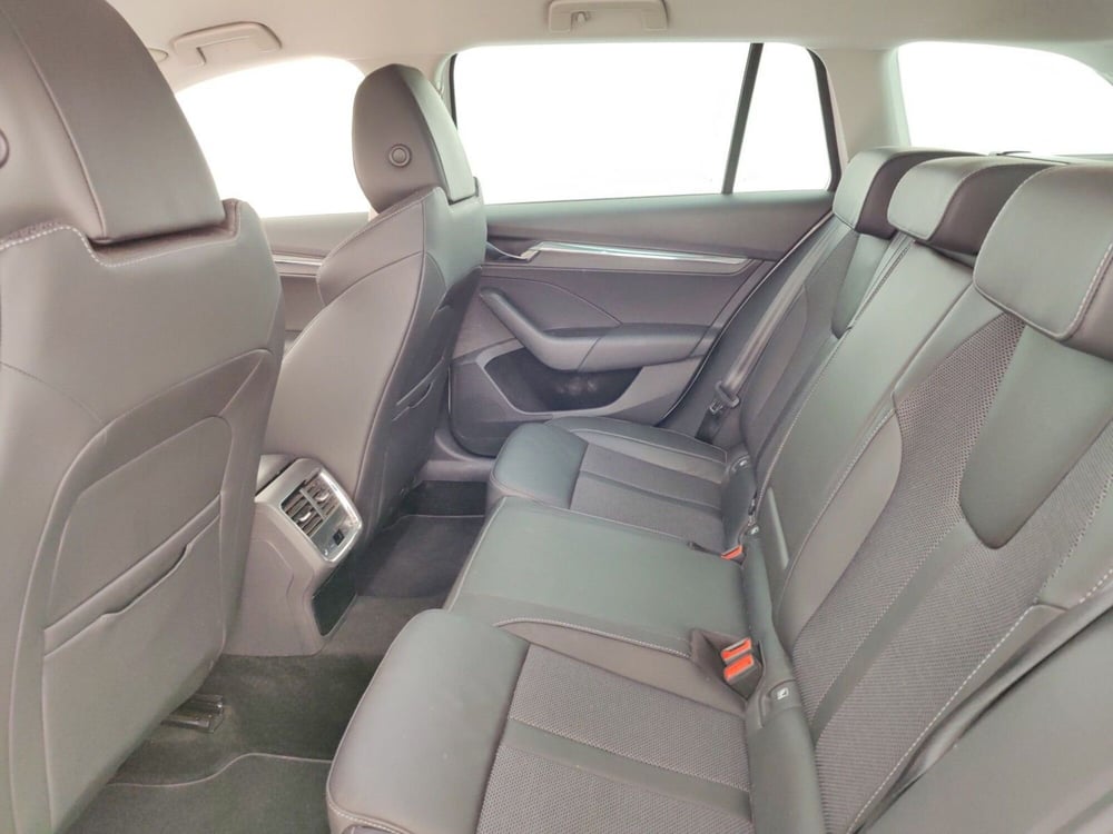 Skoda Octavia Station Wagon usata a Massa-Carrara (10)