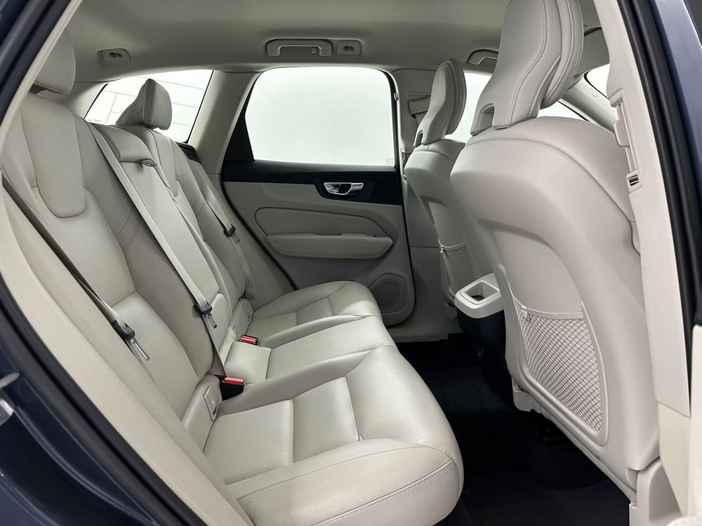 Volvo XC60 usata a Bergamo (5)