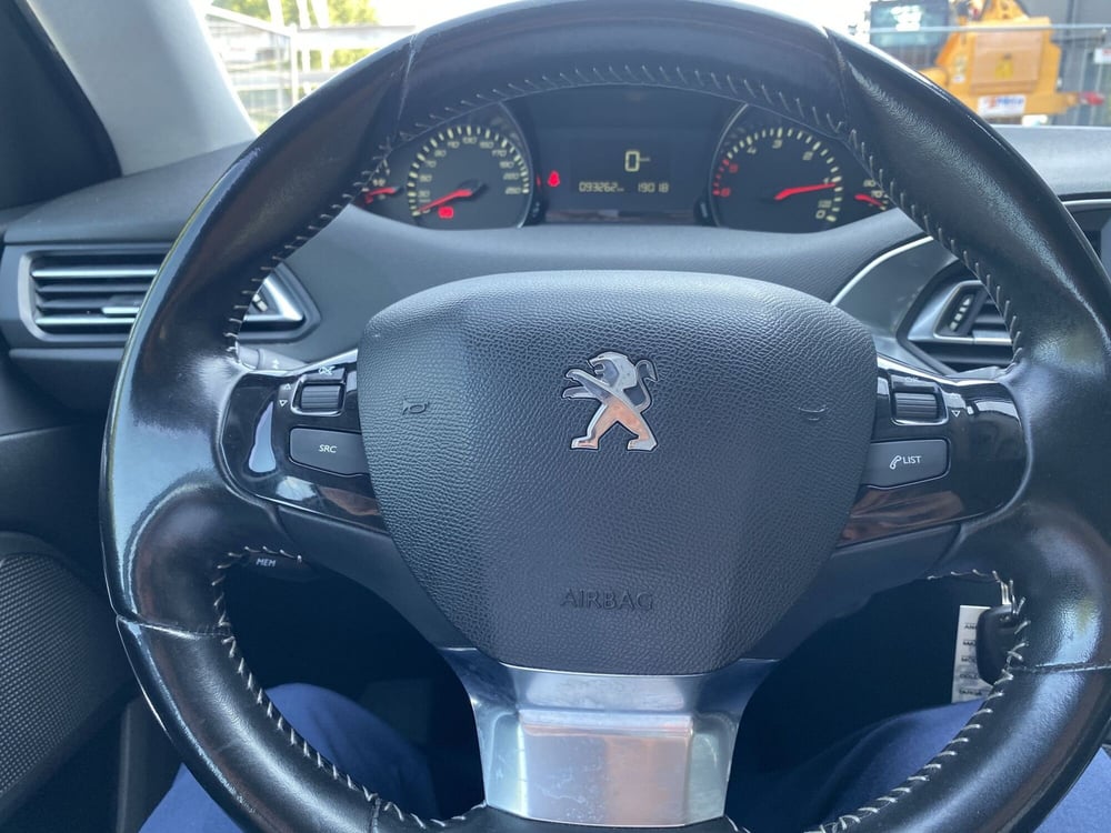 Peugeot 308 SW usata a Modena (11)
