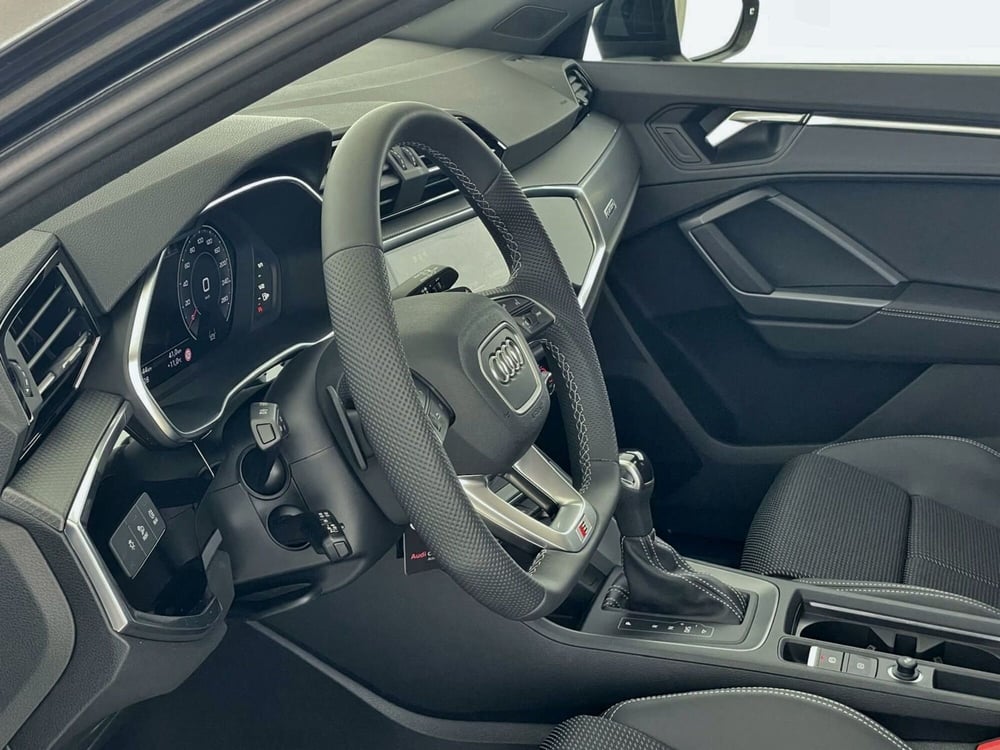 Audi Q3 nuova a Perugia (10)