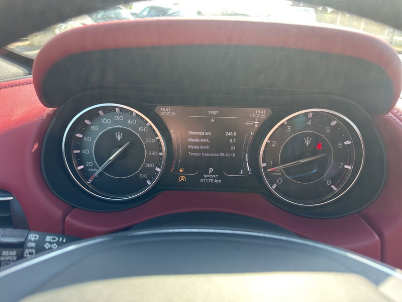 Maserati Levante usata a Caserta (10)