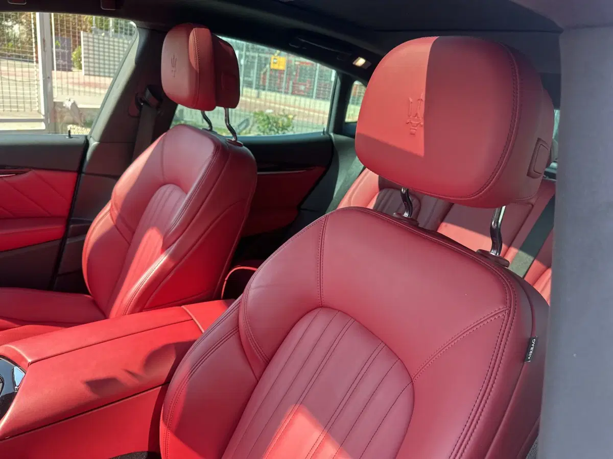 Maserati Levante usata a Caserta (15)