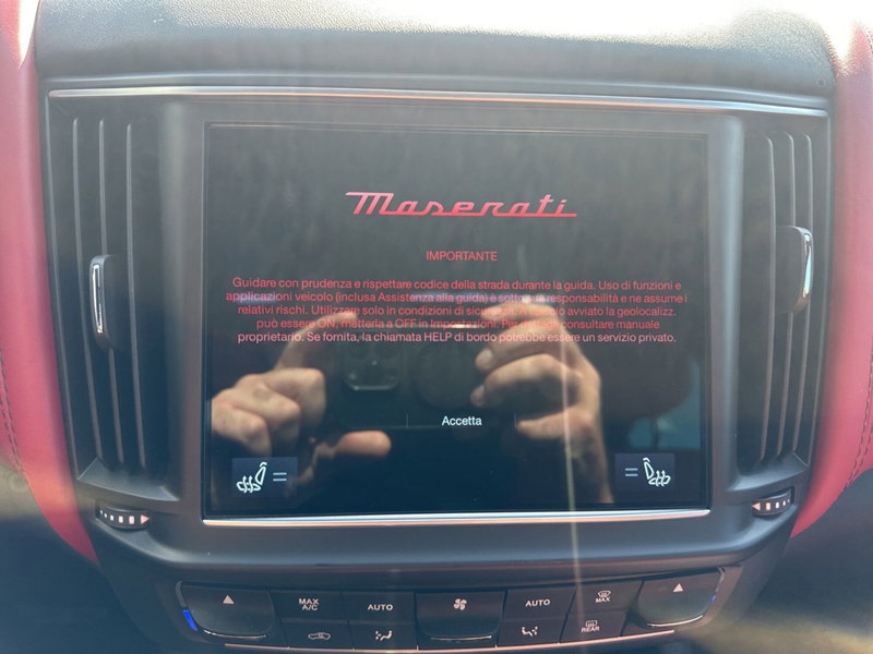 Maserati Levante usata a Caserta (5)