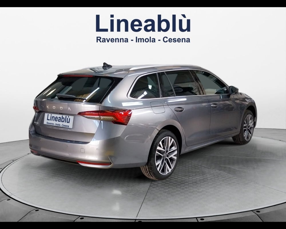 Skoda Octavia Station Wagon nuova a Ravenna (4)