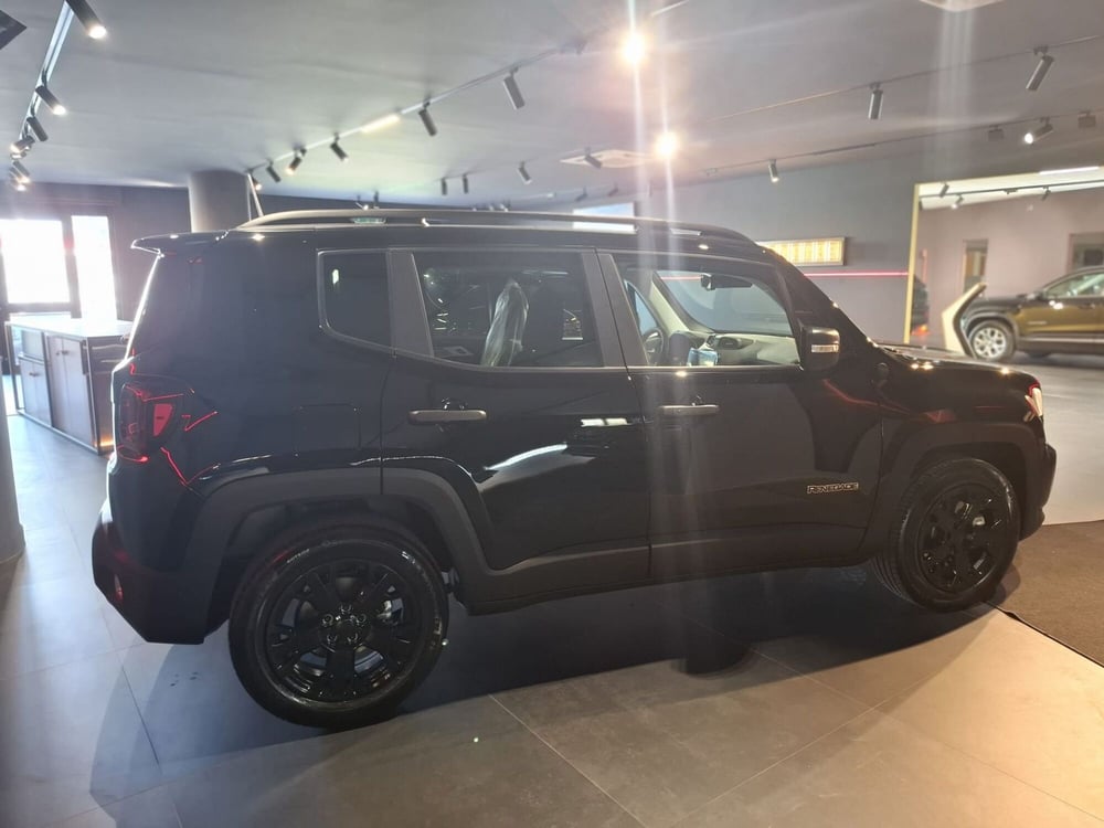 Jeep Renegade nuova a Benevento (15)