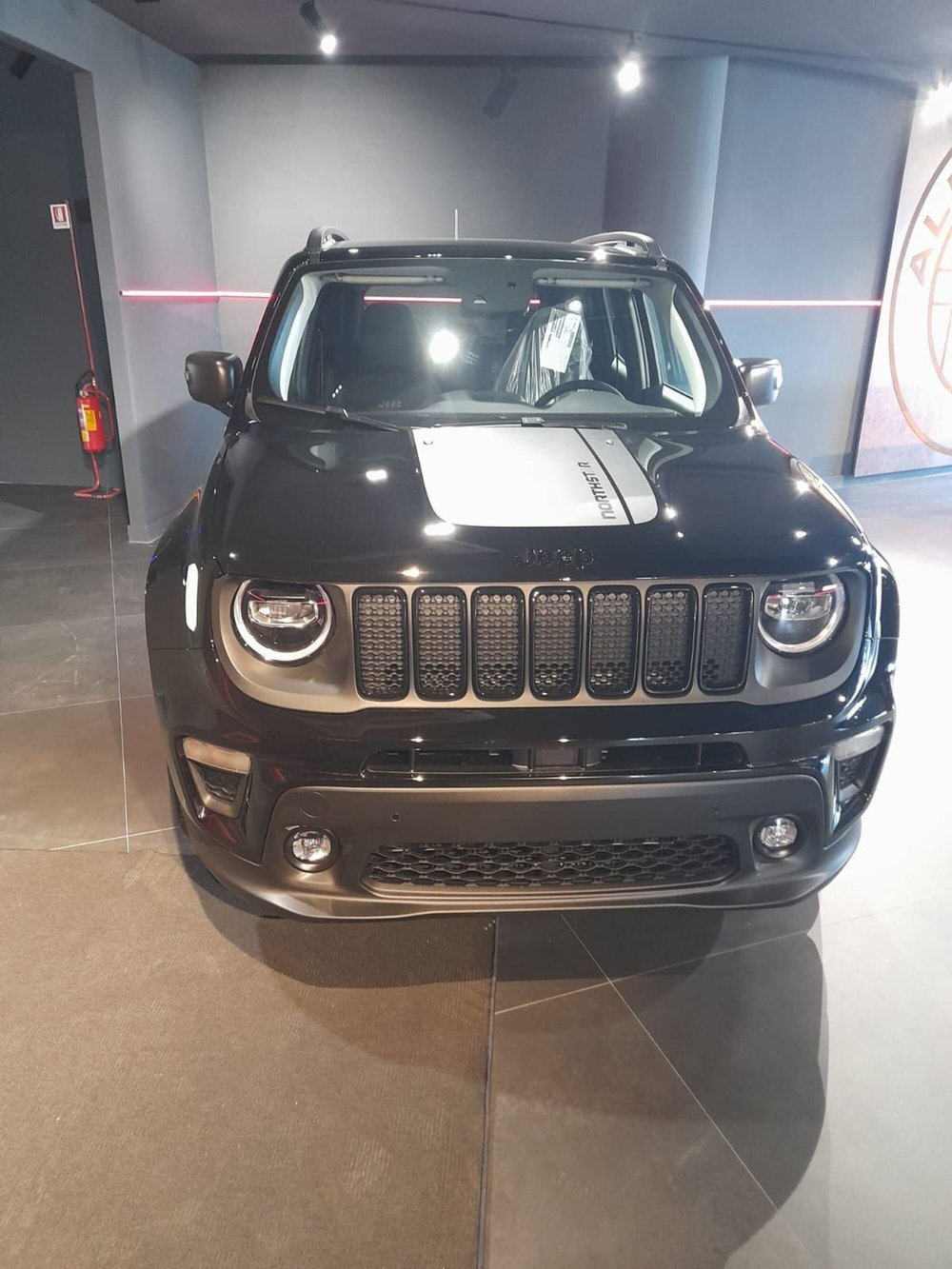Jeep Renegade nuova a Benevento (6)