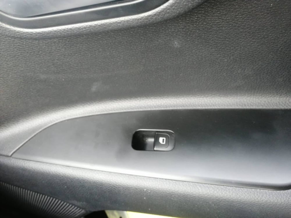 Kia Stonic usata a Salerno (15)