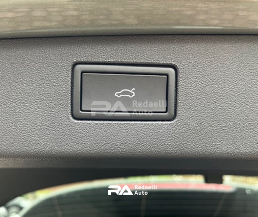 Volkswagen Tiguan nuova a Lecco (7)