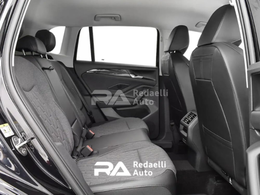 Volkswagen Tiguan nuova a Lecco (7)