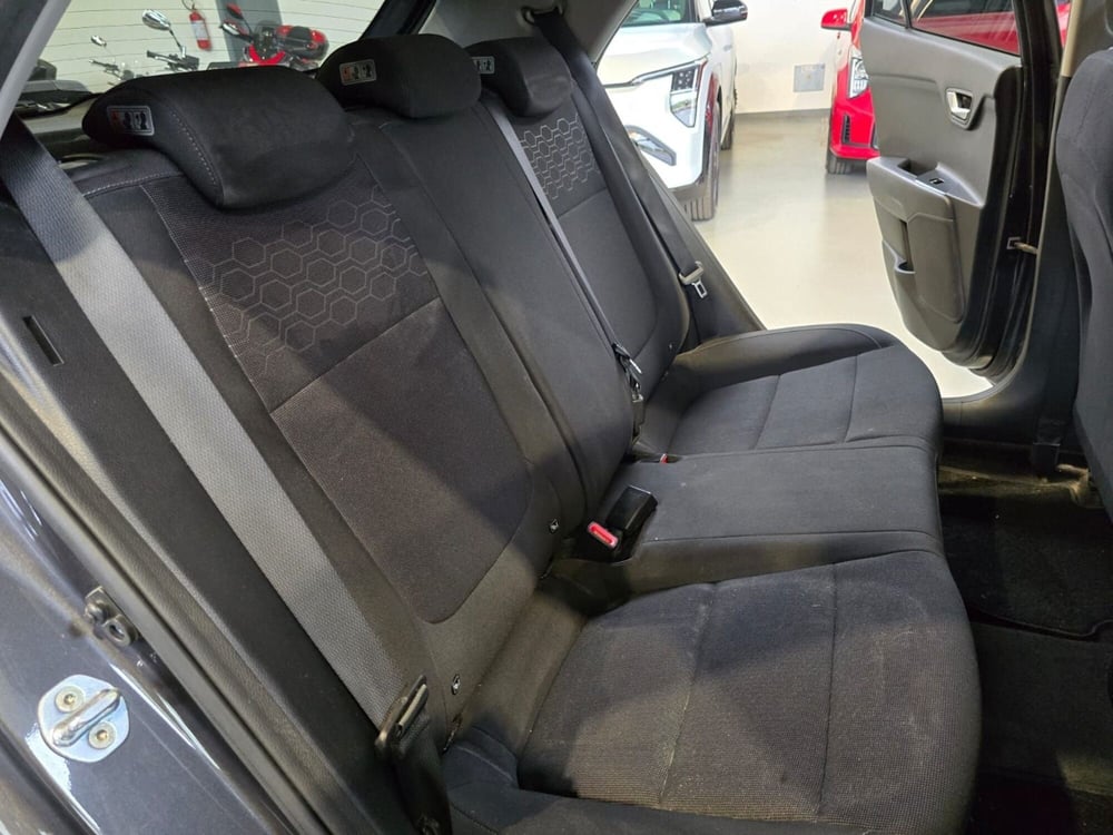 Kia Rio usata a Rimini (17)