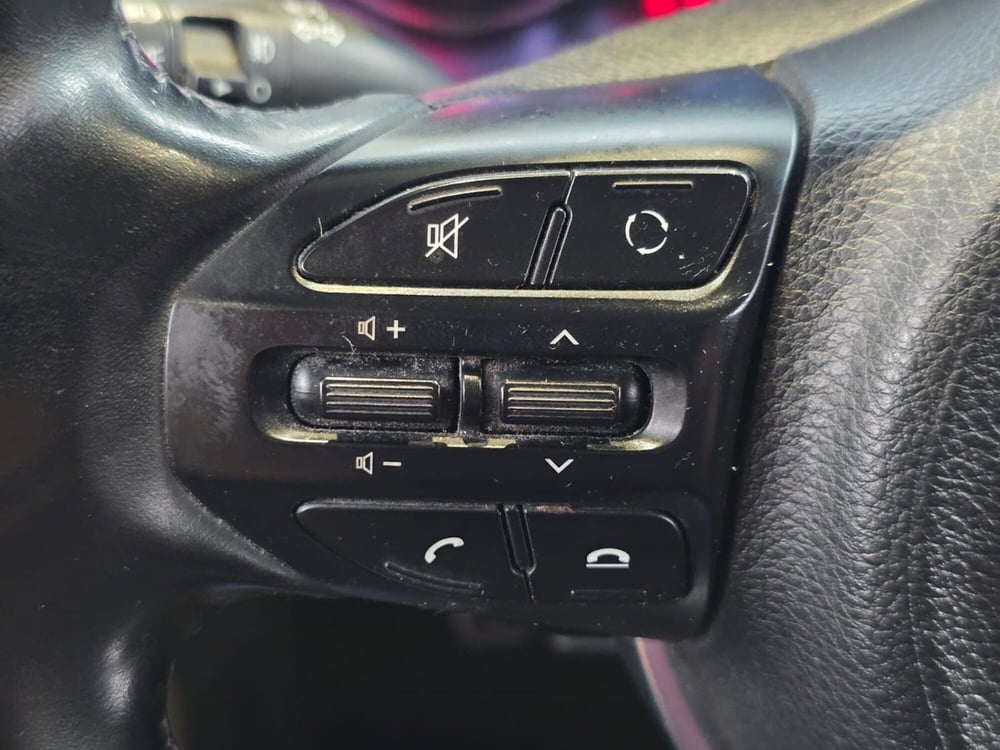 Kia Rio usata a Rimini (18)