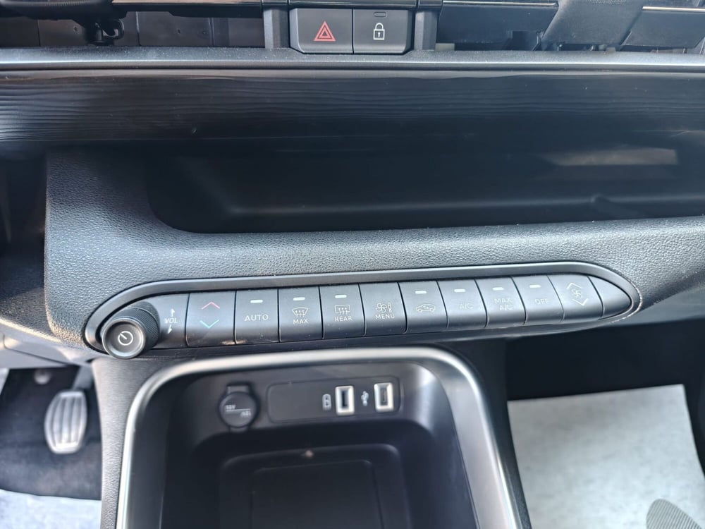 Jeep Avenger usata a L'Aquila (14)