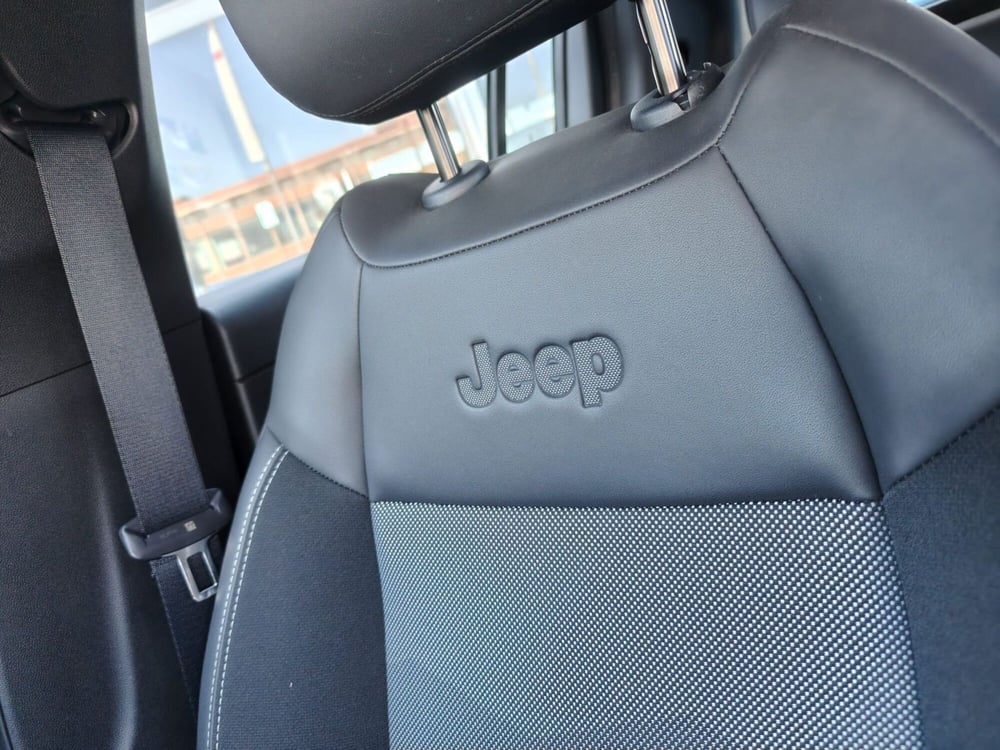 Jeep Avenger usata a L'Aquila (15)
