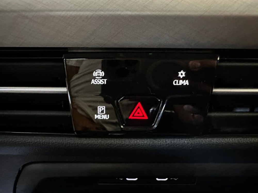 Volkswagen Golf usata a L'Aquila (16)