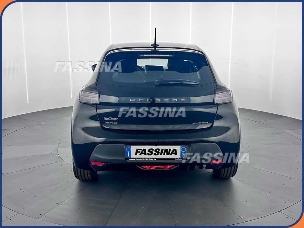 Peugeot 208 nuova a Milano (5)