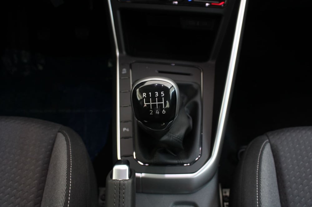 Volkswagen Taigo nuova a Agrigento (12)