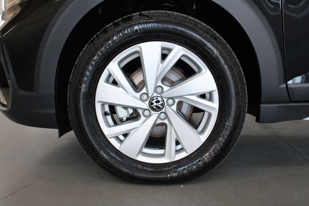 Volkswagen Taigo nuova a Agrigento (4)
