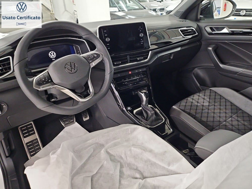 Volkswagen T-Roc nuova a Genova (12)