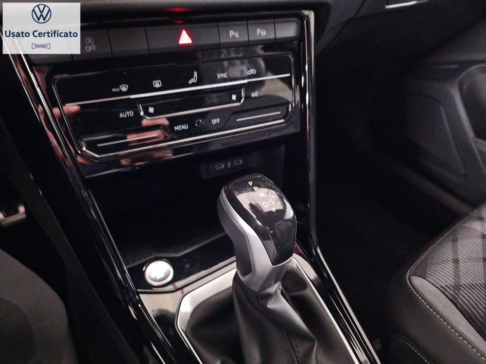 Volkswagen T-Roc nuova a Genova (15)