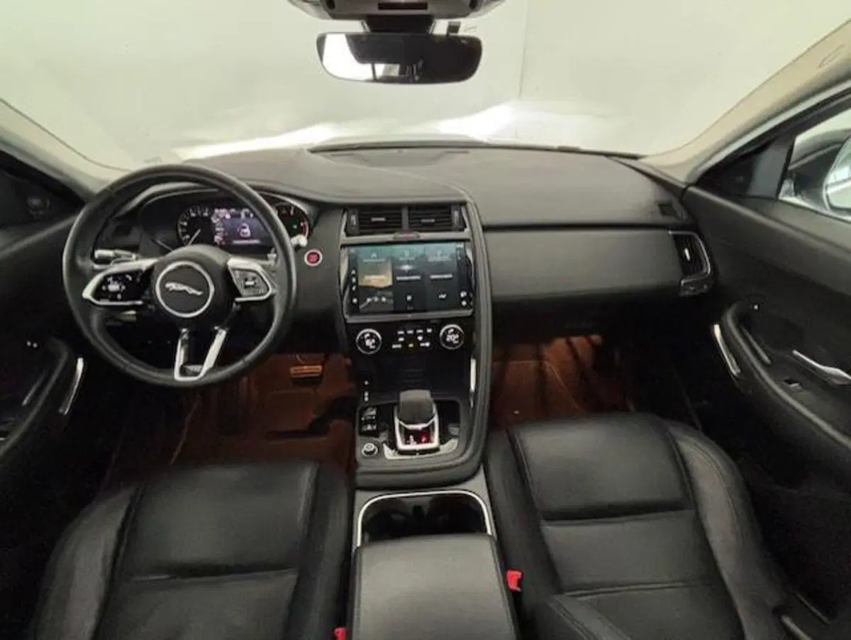 Jaguar E-Pace usata a Venezia (7)
