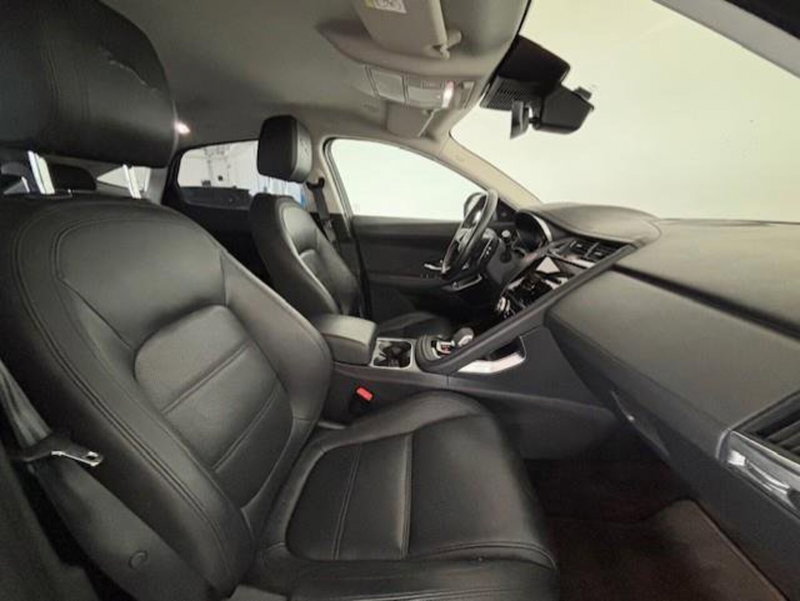 Jaguar E-Pace usata a Venezia (9)