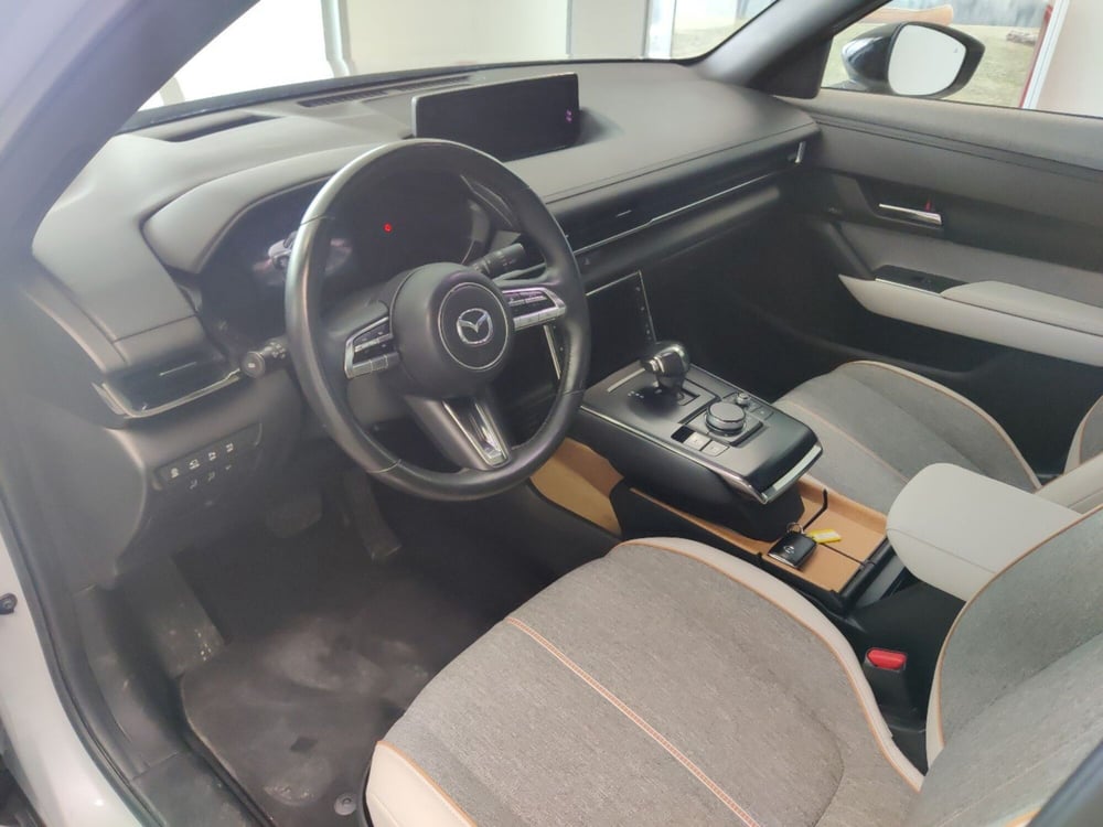Mazda MX-30 usata a Arezzo (12)