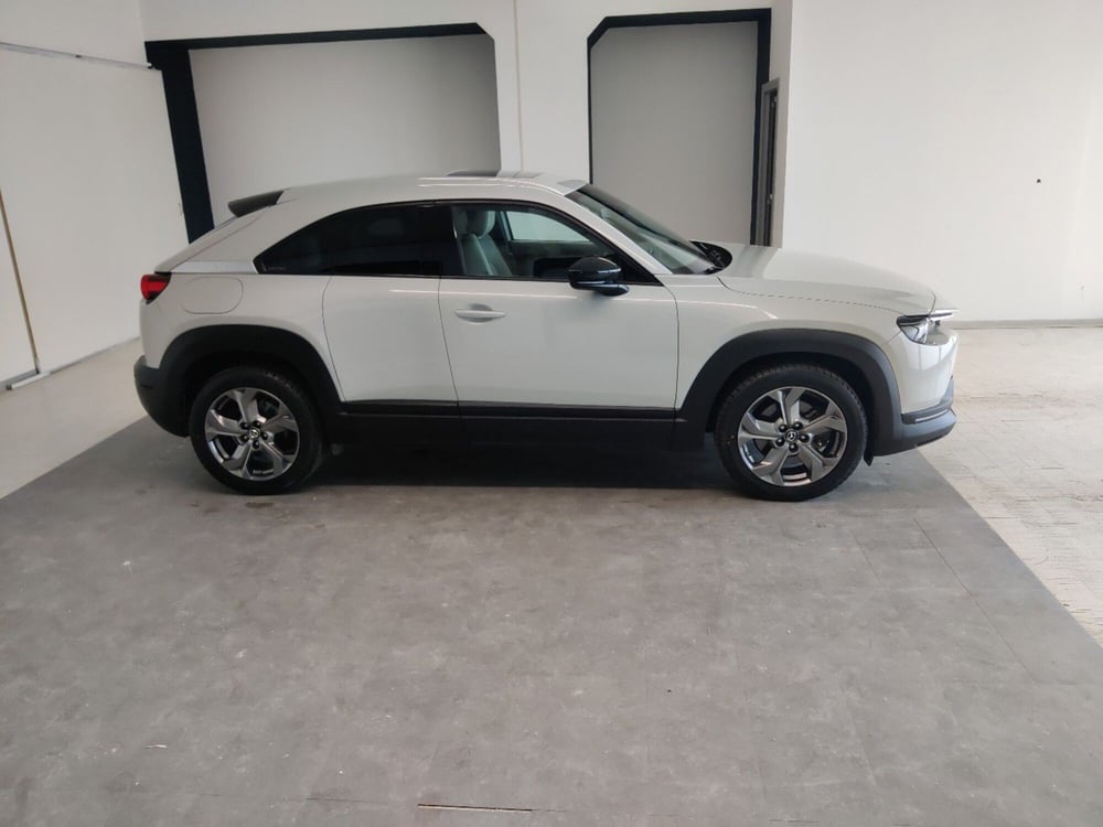 Mazda MX-30 usata a Arezzo (8)