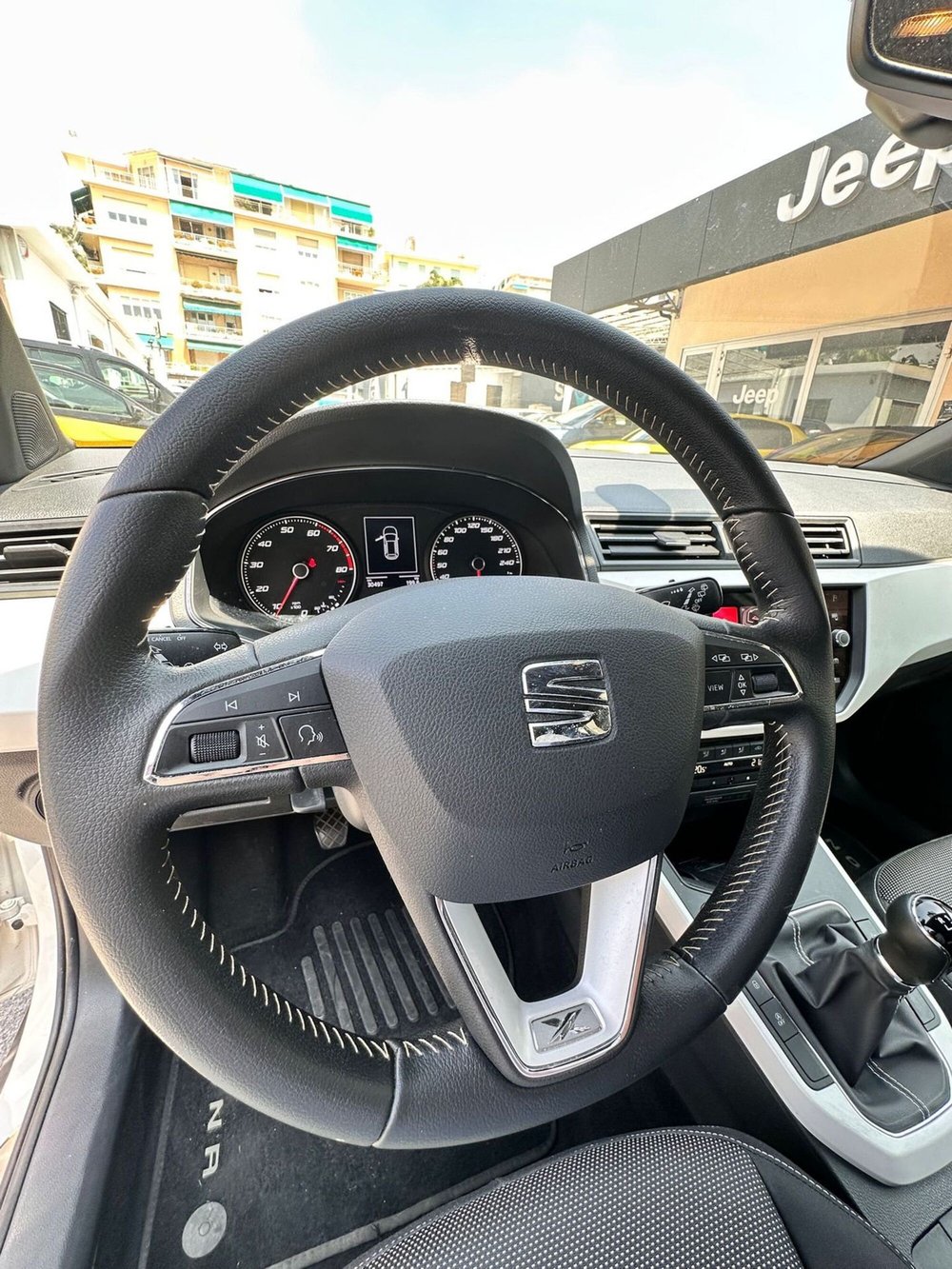 SEAT Arona usata a Imperia (12)
