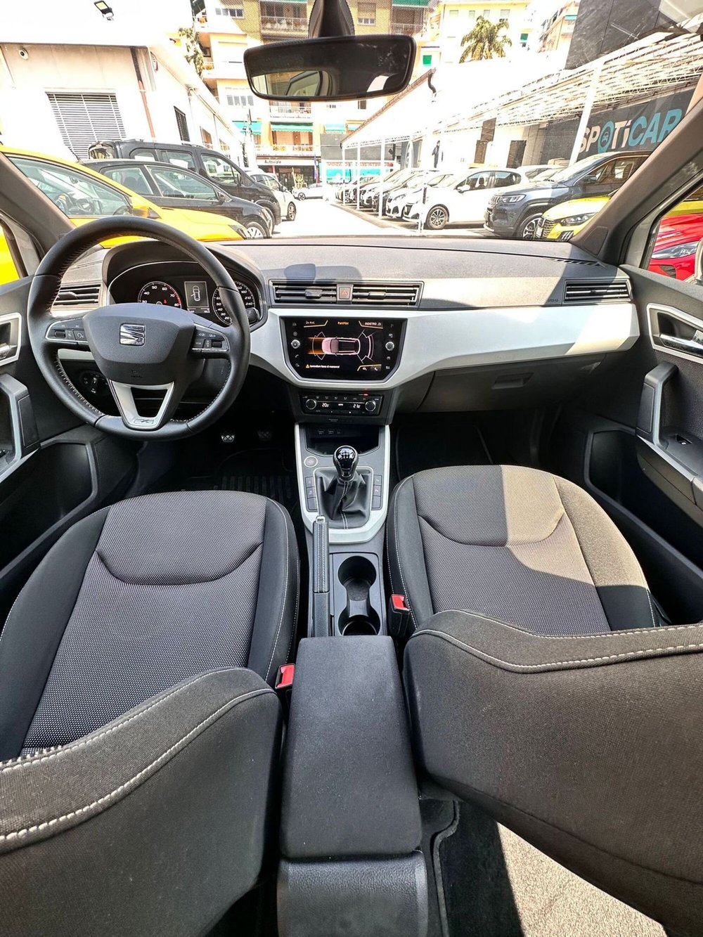 SEAT Arona usata a Imperia (13)