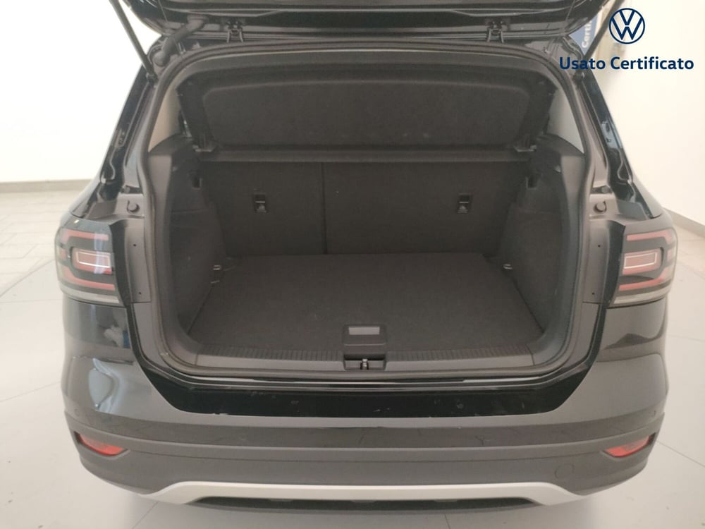 Volkswagen T-Cross usata a Varese (9)