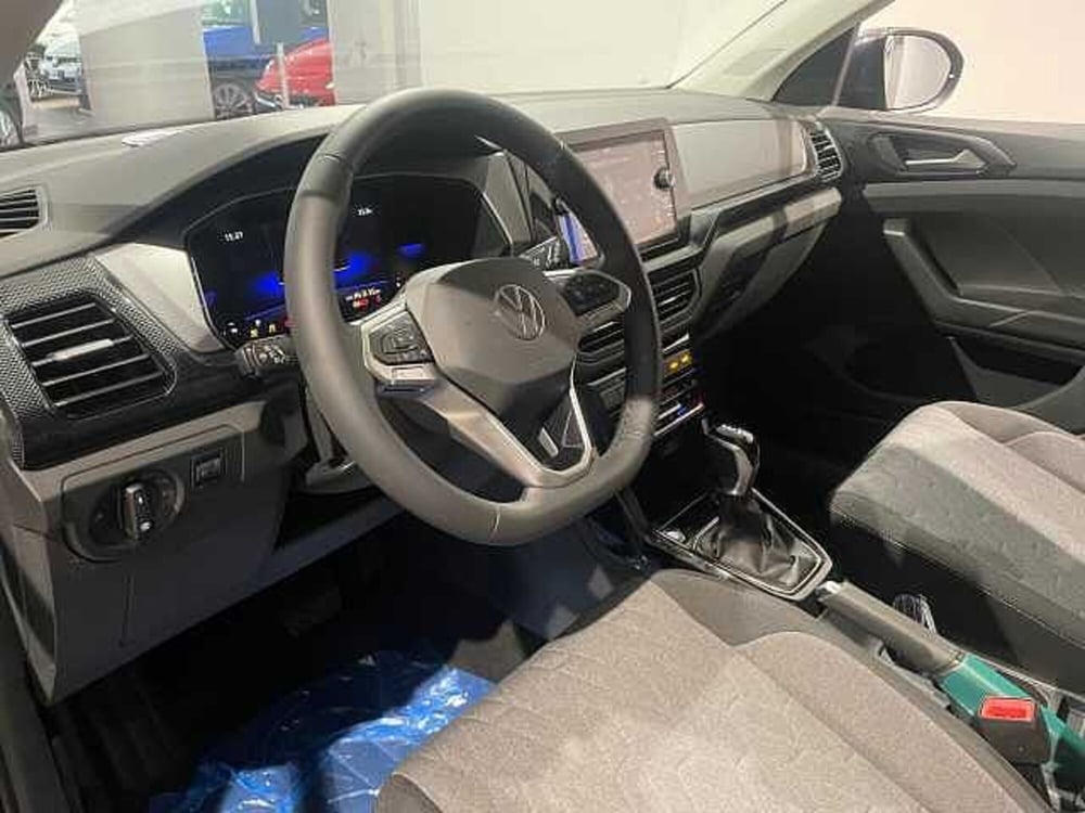 Volkswagen T-Cross nuova a Genova (8)