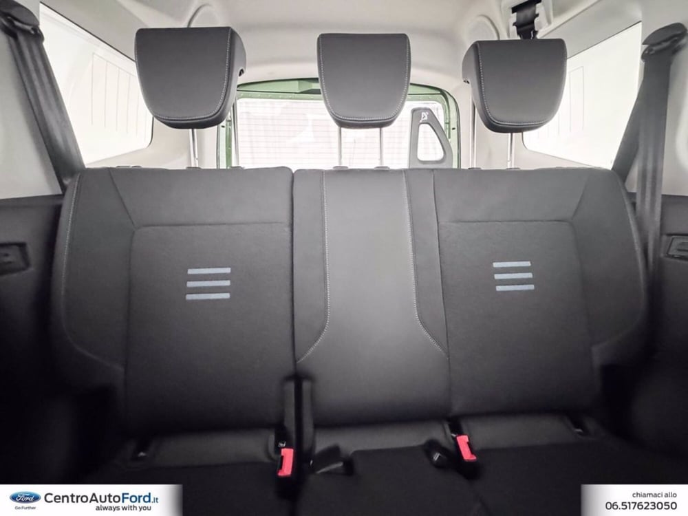 Ford Tourneo Courier usata a Roma (9)