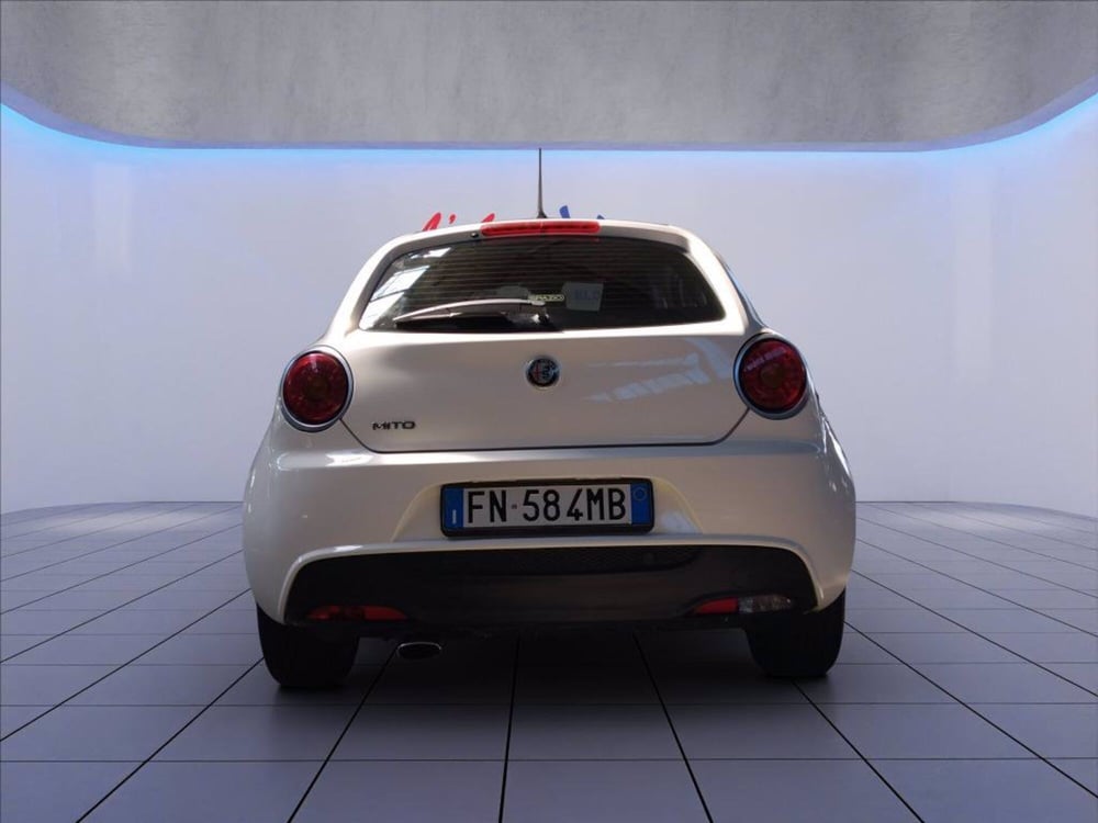 Alfa Romeo MiTo usata a Milano (9)