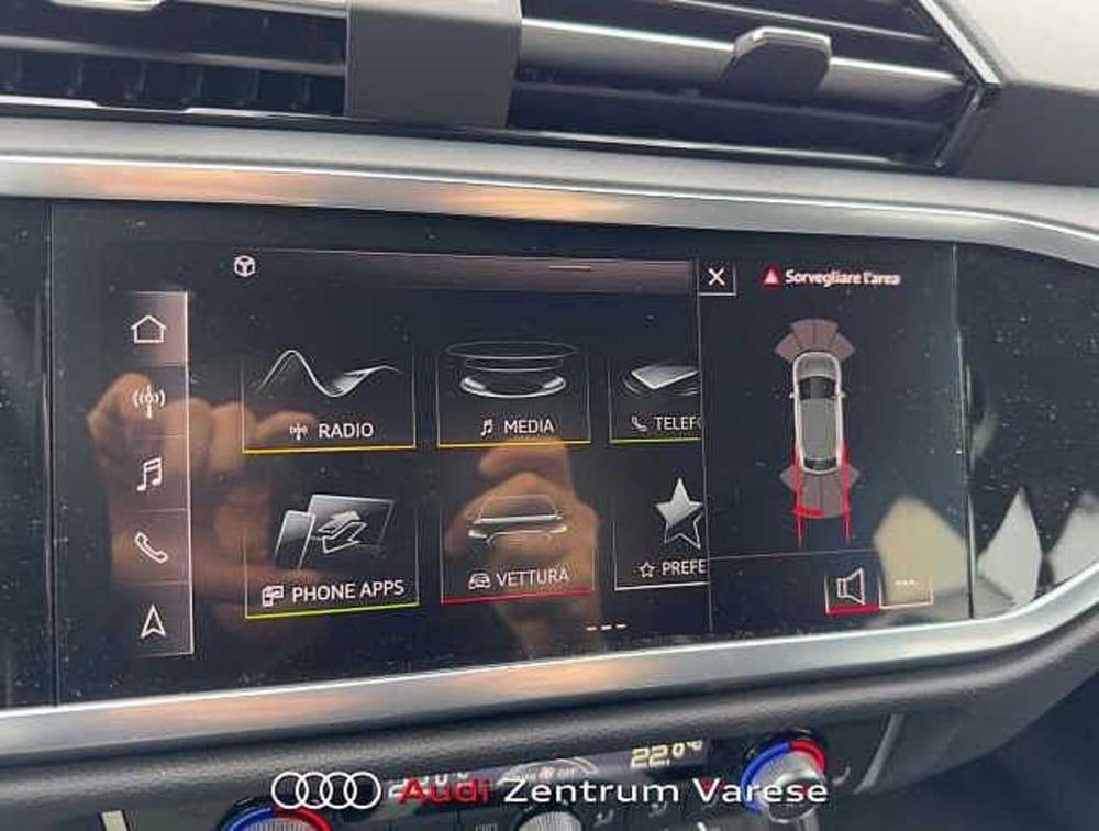 Audi Q3 Sportback nuova a Varese (5)