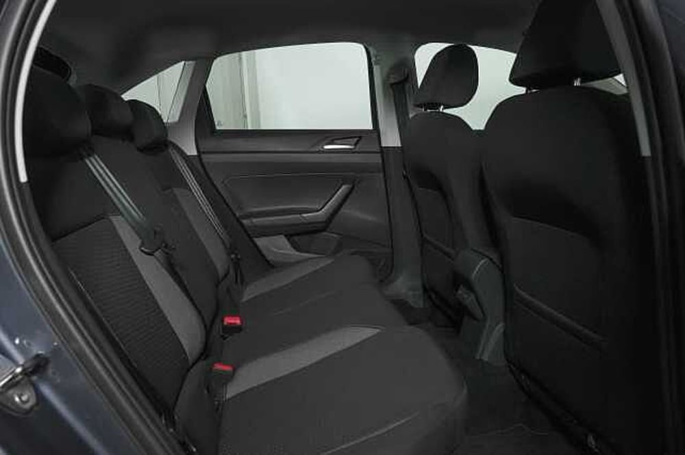 Volkswagen Taigo usata a Como (10)