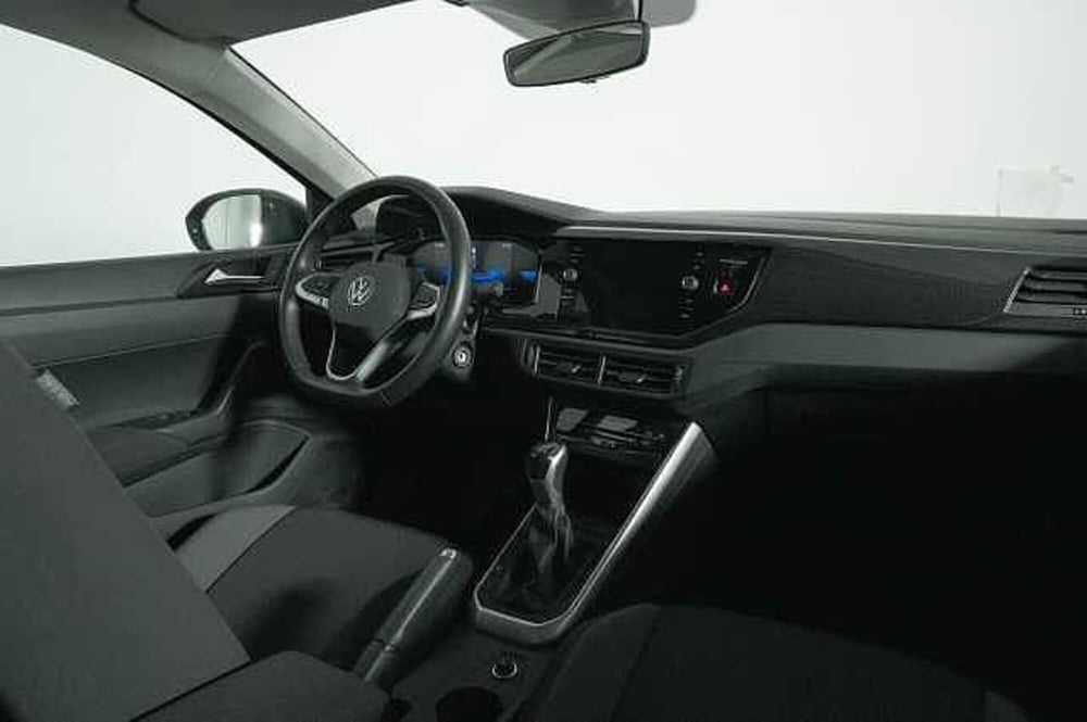 Volkswagen Taigo usata a Como (12)