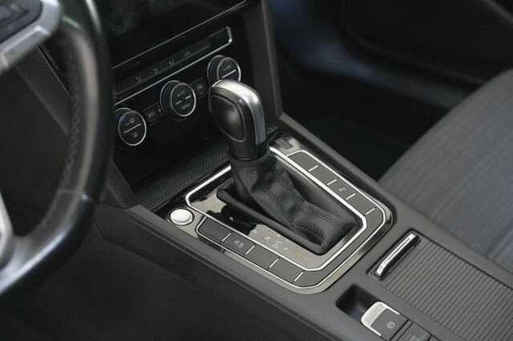 Volkswagen Passat Variant usata a Como (17)