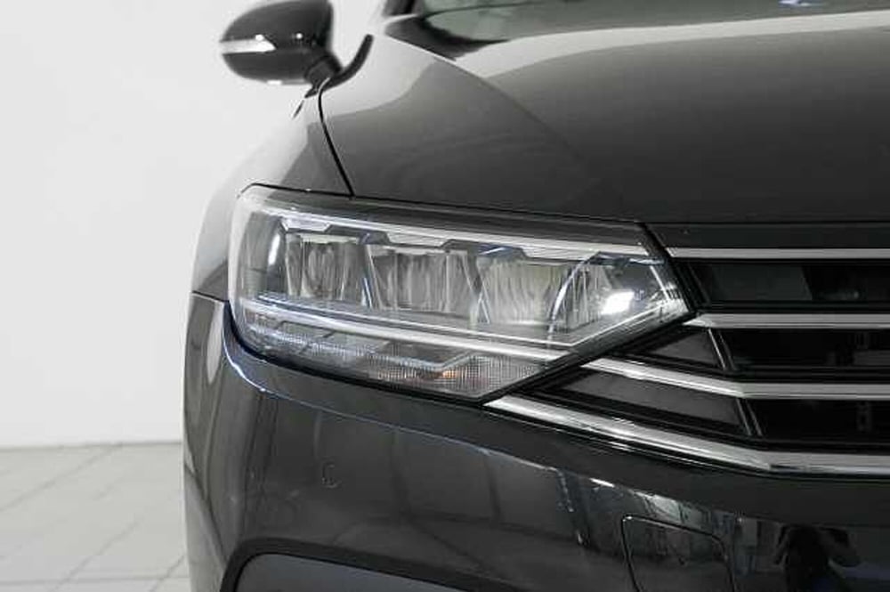 Volkswagen Passat Variant usata a Como (6)