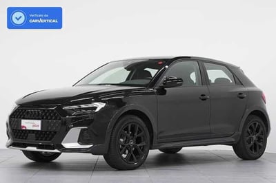 Audi A1 citycarver 35 TFSI Admired del 2021 usata a Lipomo