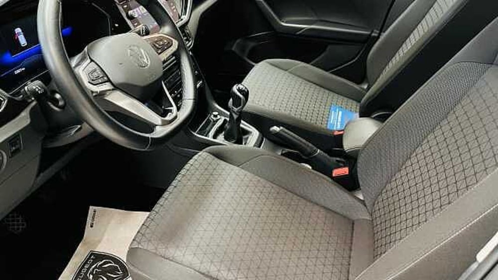 Volkswagen T-Cross usata a Milano (7)